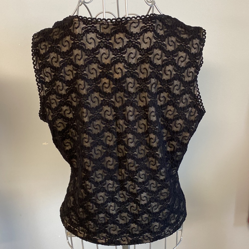 NWT CDW Black Lace Top Blouse Sleeveless Hook & Eye Fasteners XL - Picture 2 of 7